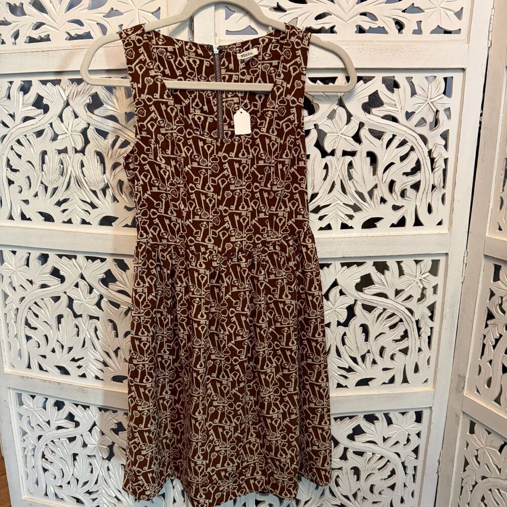 Fossil Brown and White with Key Print Sleeveless Dress XS